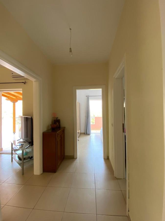 Gkiko'S Guest House Qeparo Esterno foto